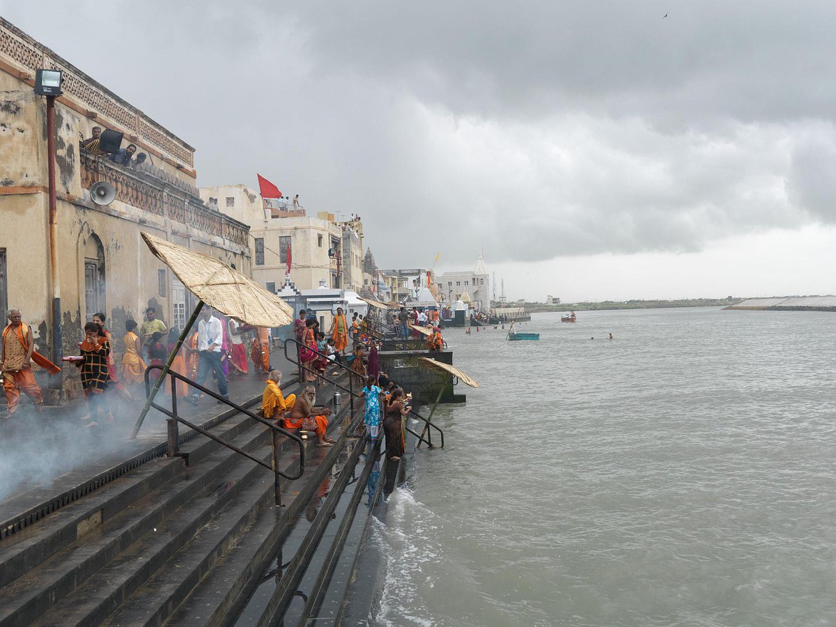Gomti Ghat