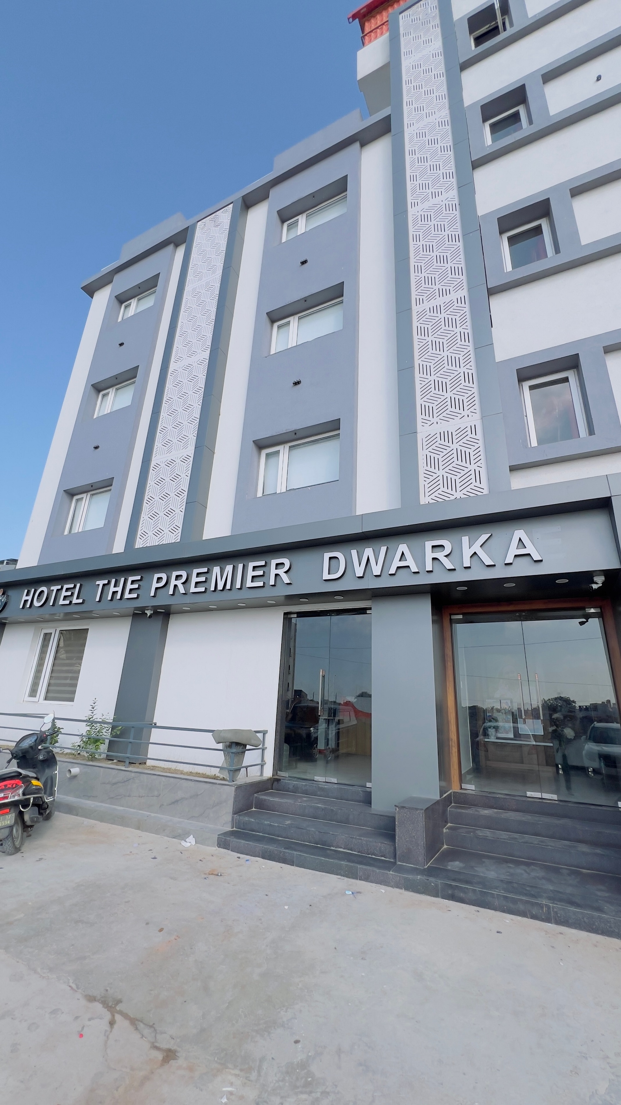 Hotel The Premier Dwarka